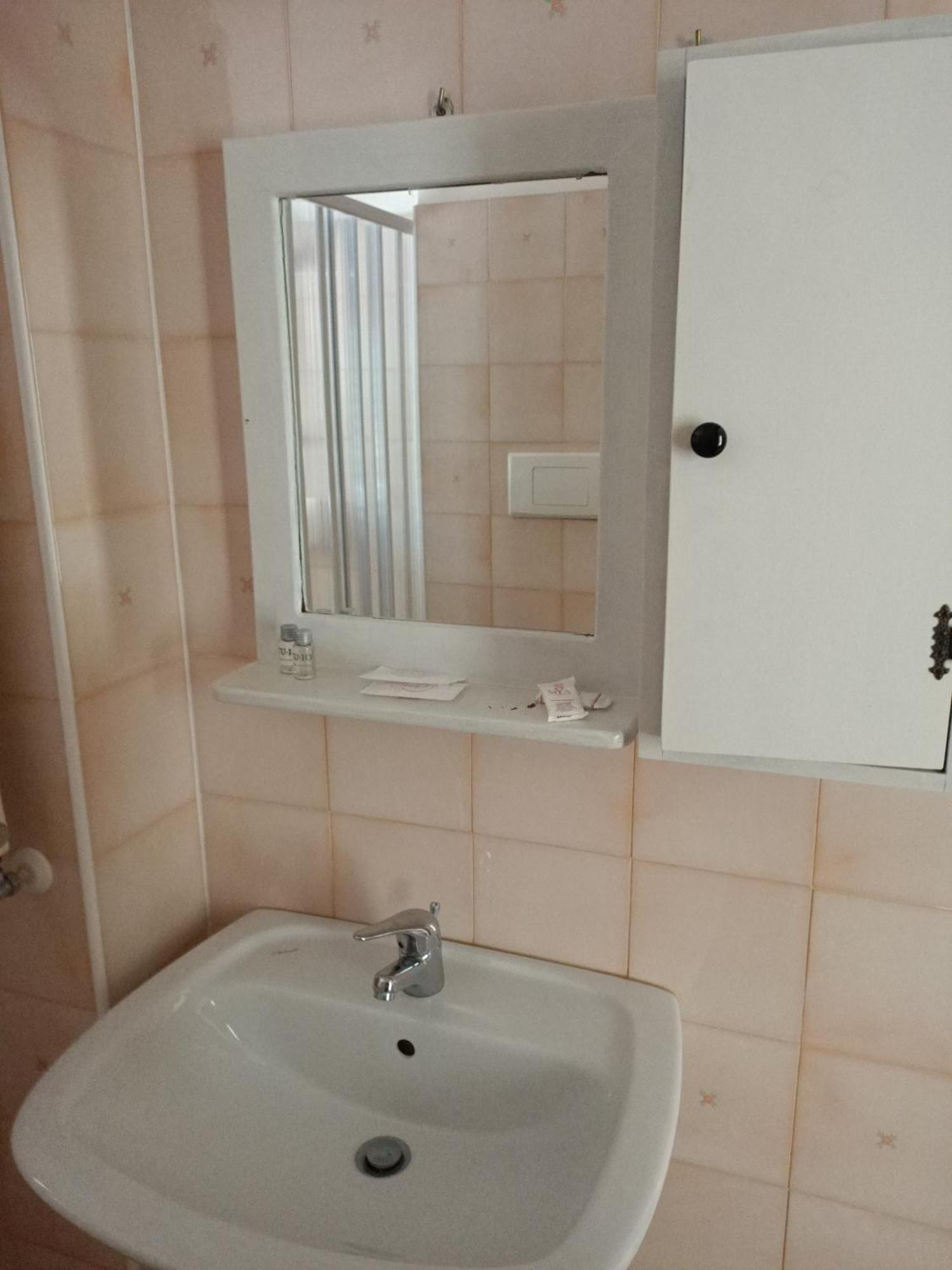 B&B La Scapola Mattinata Phòng bức ảnh